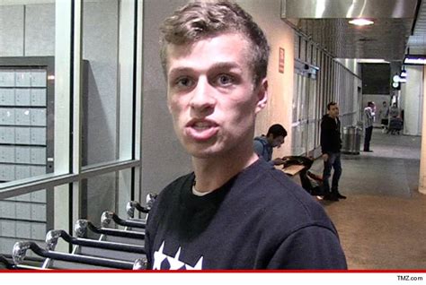 Conrad Hilton Arrested After Fit On Plane Accused Flight Crew Of “taking The Peasants Side