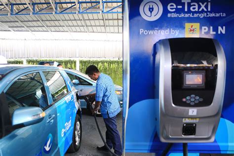 Indonesia needs 31,000 charging stations to reach electric vehicle