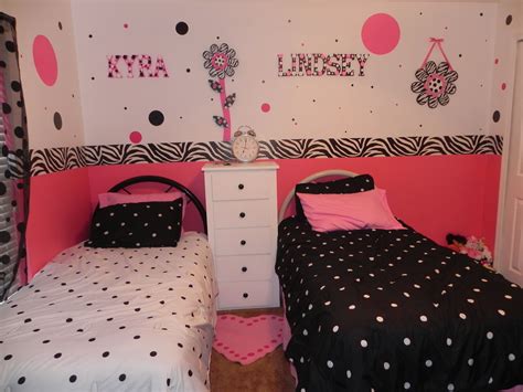 Few color ideas for your walls: The girls pink, black, & white polka dot room! | Polka dot ...