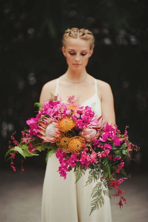 28 Protea Wedding Bouquets That Are Bold And Beautiful Protea Wedding