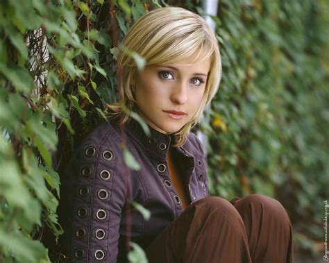 Chloe Sullivan Smallville Wallpaper 39383 Fanpop