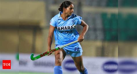 Reports Of Indian Womens Hockey Team Players Forced To Sit On Train