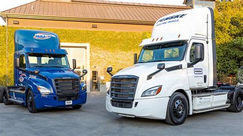 First Electric Freightliner ECascadia Models Enter Freight Operations
