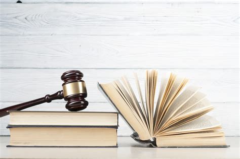 3 Books You Should Read Before Starting Law School Law Preview