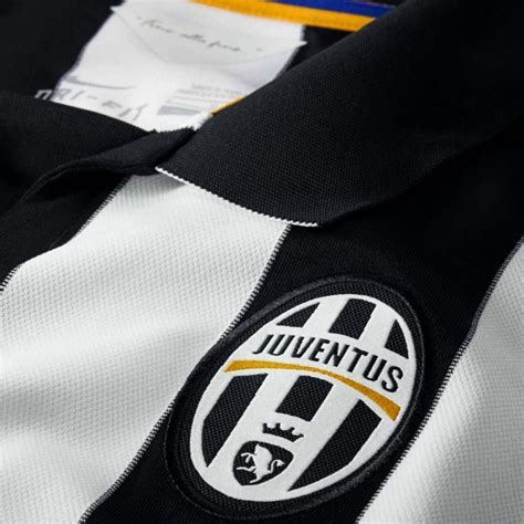 La juventus es el equipo más exitoso de italia y al mismo tiempo uno de los clubes más. Camiseta de futbol FC Juventus primera 2014/15 - Nike ...
