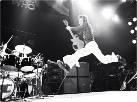 Pete Townshend Rock Guitar Legends Wallpaper 32184743 Fanpop