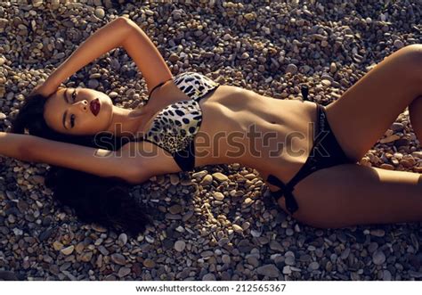 Fashion Photo Sexy Girl Tanned Body Stockfoto Shutterstock