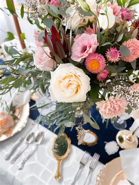 HOSTING A MYSTERY MENU DINNER PARTY (WITH FREE PRINTABLES)