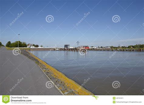 At sea level, the canal extends from kiel on the baltic. Brunsbuettel - Lockage To Kiel Canal (Nord-Ostsee-Canal ...