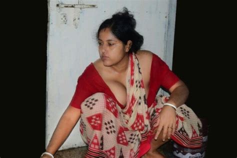 Mallu Serial Maid Hot Navel Show In Saree Fappyz