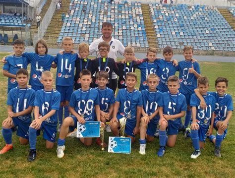 Calendrier, scores et resultats de l'equipe de foot de fc viitorul (viitorul). Academia Hagi 2009 a câștigat Cupa FC Farul. Academia Hagi ...