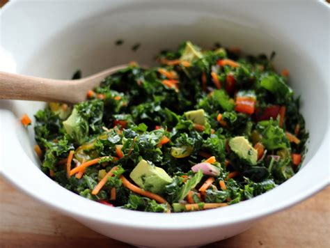 Kale Rainbow Detox Salad With Lemon Vinaigrette