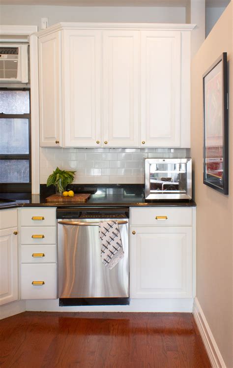 Kitchen design new york city apartment makeover by kitchen designs by ken kelly: Homepolish Designs a Tiny Apartment on Manhattan's Upper ...