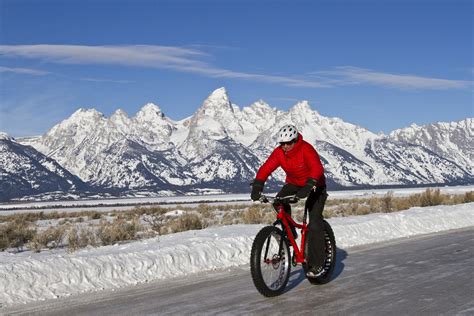 Over Sized Fun Riders Float Over The Snow On Fat Bikes Nbc News