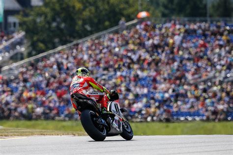 Tutti gli approfondimenti sulla motogp solo su sportmediaset. Foto MotoGP 2015, Dovizioso: "A Indianapolis week end ...