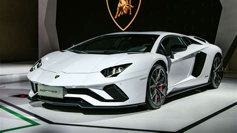 Aventador S The Super Sports Car With An Unmistakable Identity