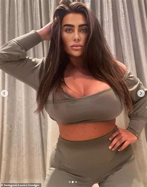 Lauren Goodger Displays Her Buxom Cleavage And Midriff In Tiny Crop