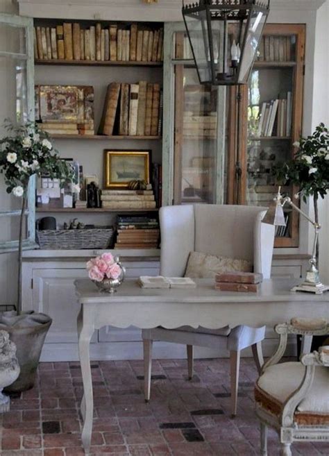 Stylish 41 Pretty French Country Living Room Design Ideas