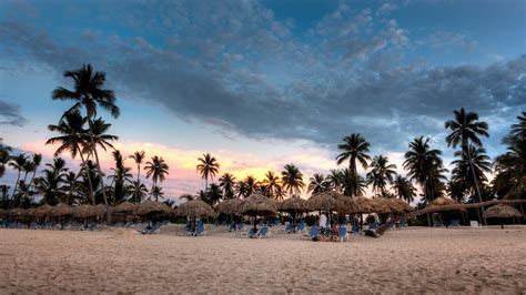 Caribbean Sunset Bavaro Dominican Republic The Sun Sets Flickr