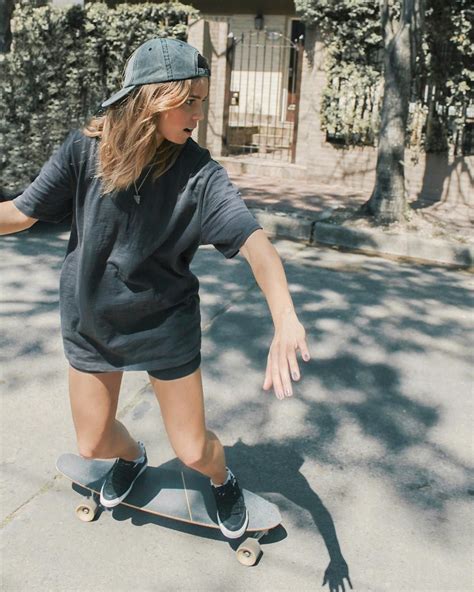 Claudio Extrañaba La Tablita 😍 Skateboard Girl Outfits