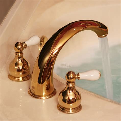 Basin faucets gold/rose gold/chrome brass bathroom faucet basin tap. Gold Bathroom Faucet Photograph - Gold-plated Bathroom Faucet