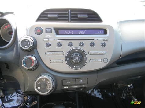 2010 Honda Fit Standard Fit Model Controls Photo 57750701