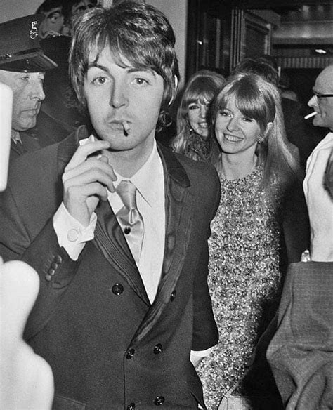 Paul Mccartney Beatles Paul Mccartney And Wings Linda Mccartney The