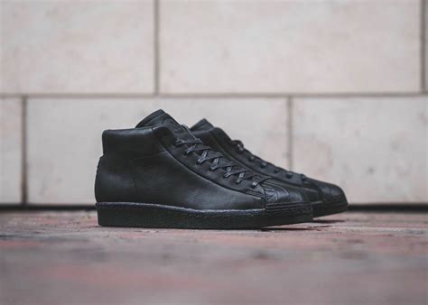 Book direct and you won't pay more than you should. Wings + horns x adidas Originals Pro Model | All black ...