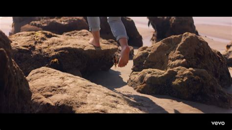 Alessia Cara Feet Screencaps From Music Video The Mousepad