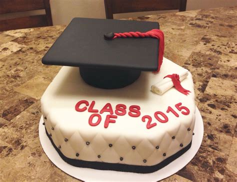 Graduation Cake With Cap Graduation Cake Cake Ideas Cap Desserts