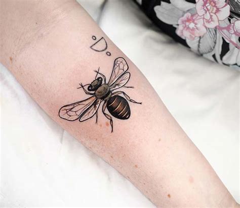 41 Cute Bumble Bee Tattoo Ideas For Girls Page 2 Of 4 Stayglam
