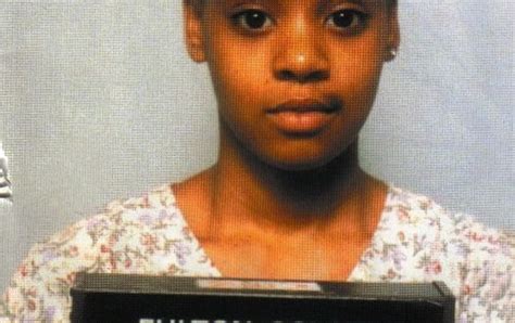 Lisa “left Eye” Lopes Mug Shot After Being Arrested For Burning Down