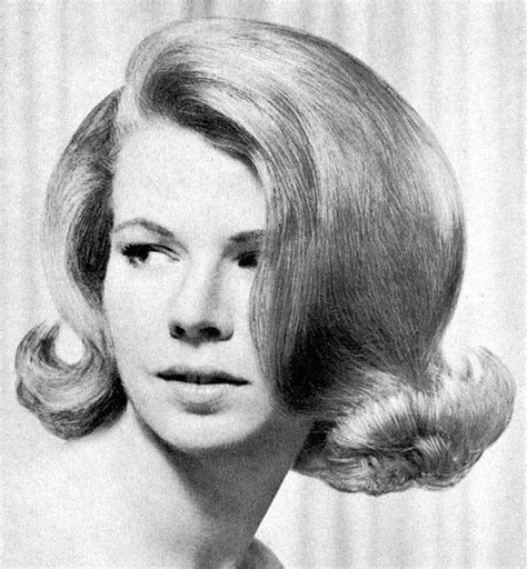 60s Flip Hairstyle Bouffant Hair Hair Flip Hair Styles