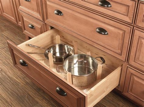 Reasons You Should Choose Drawers Instead Of Lower Cabinets