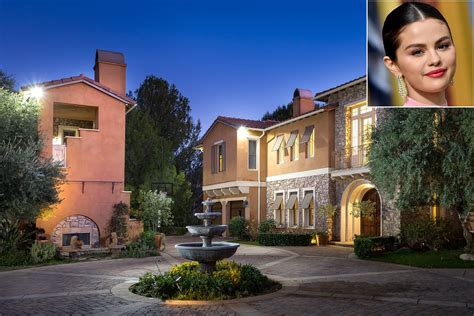 Selena Gomezs Former Calabasas Mansion Is On The Market For 66