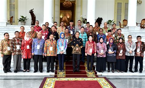 Kamu bisa mengurus visa elektronik untuk mendapatkan. Presiden Jokowi: Tidak Perlu Terlalu Khawatir Hadapi ...
