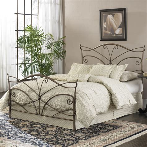 See more ideas about wrought iron beds, iron bed, beautiful bedrooms. Romance the Bedroom with a Decorative Wrought Iron Bed ...