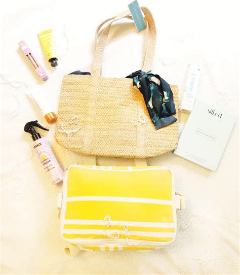 My fabfitfun summer edition box included: My Summer FabFitFun Box - momhomeguide.com