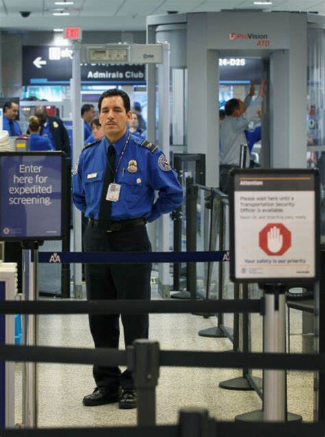 Police Tsa Screener Groped Passengers He Thought Attractive Latin