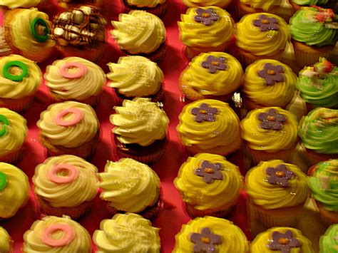 Cupcakes Taste Like Violence By Pink Batman On Deviantart