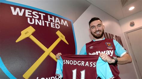 West Ham Complete £102m Signing Of Robert Snodgrass From Hull Football News Sky Sports