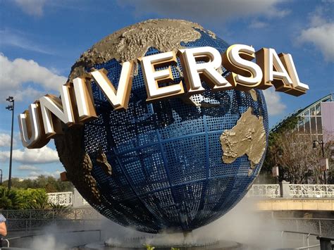 Universal Studios (Globe) - Orlando, Florida | 7-12-2012 ...