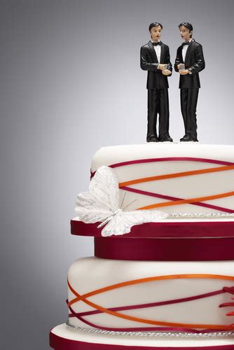 Baker Who Refused To Make Wedding Cake For Gay Couple Is Backed By