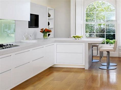 Outstanding 25 Beautiful Small L Shaped White Kitchens Design And