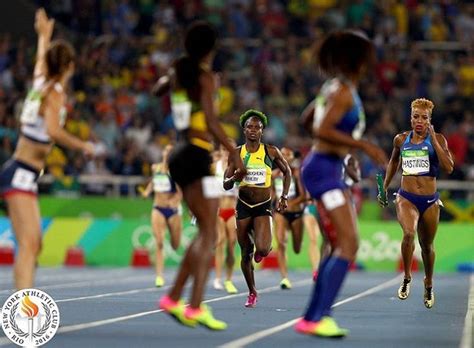 The Nyacs Natasha Hastings Won Relay Gold In The 4x400m She Ran The Second Leg Clocked The