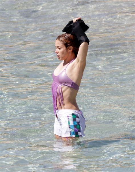 Shakira In A Bikini In Ibiza 05 Gotceleb