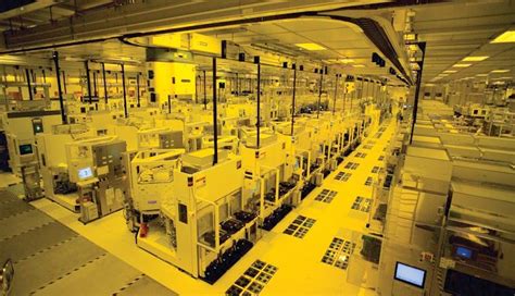 Tsmc Unveils Worlds Largest Cowos Interposer 1700mm2 Chip Size