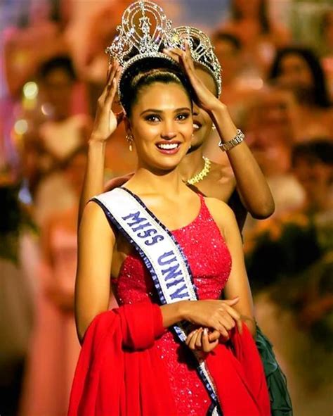Former Miss Universe Lara Dutta Honored At Miss Diva 2020 For