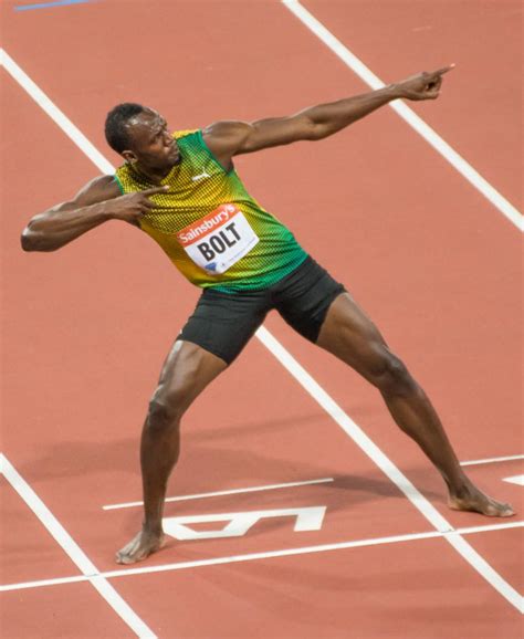 Considering that the world record for the 100 meter dash is 9.58, set by usain bolt in 2009, nobody can do that. Usain Bolt breaks the world record in the 100m sprint ...