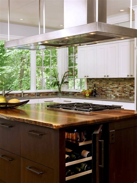 Browse these photos of kitchen islands to find decorating ideas for kitchen islands, kitchen islands designs, kitchen island color scheme, lighting for kitchen islands, kitchen islands stools, and more. 24+ Kitchen Island Designs, Decorating Ideas | Design ...